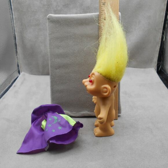 Vintage Toymax 1992 Wizard Troll Doll Eye's Light Up Yellow Hair No Sound - Picture 6 of 10